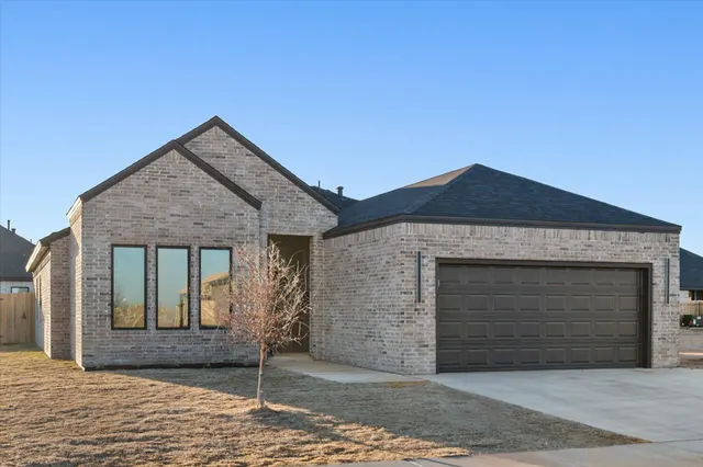 Photo 2 — 1415 Farmhouse Avenue, Wolfforth, TX 79382