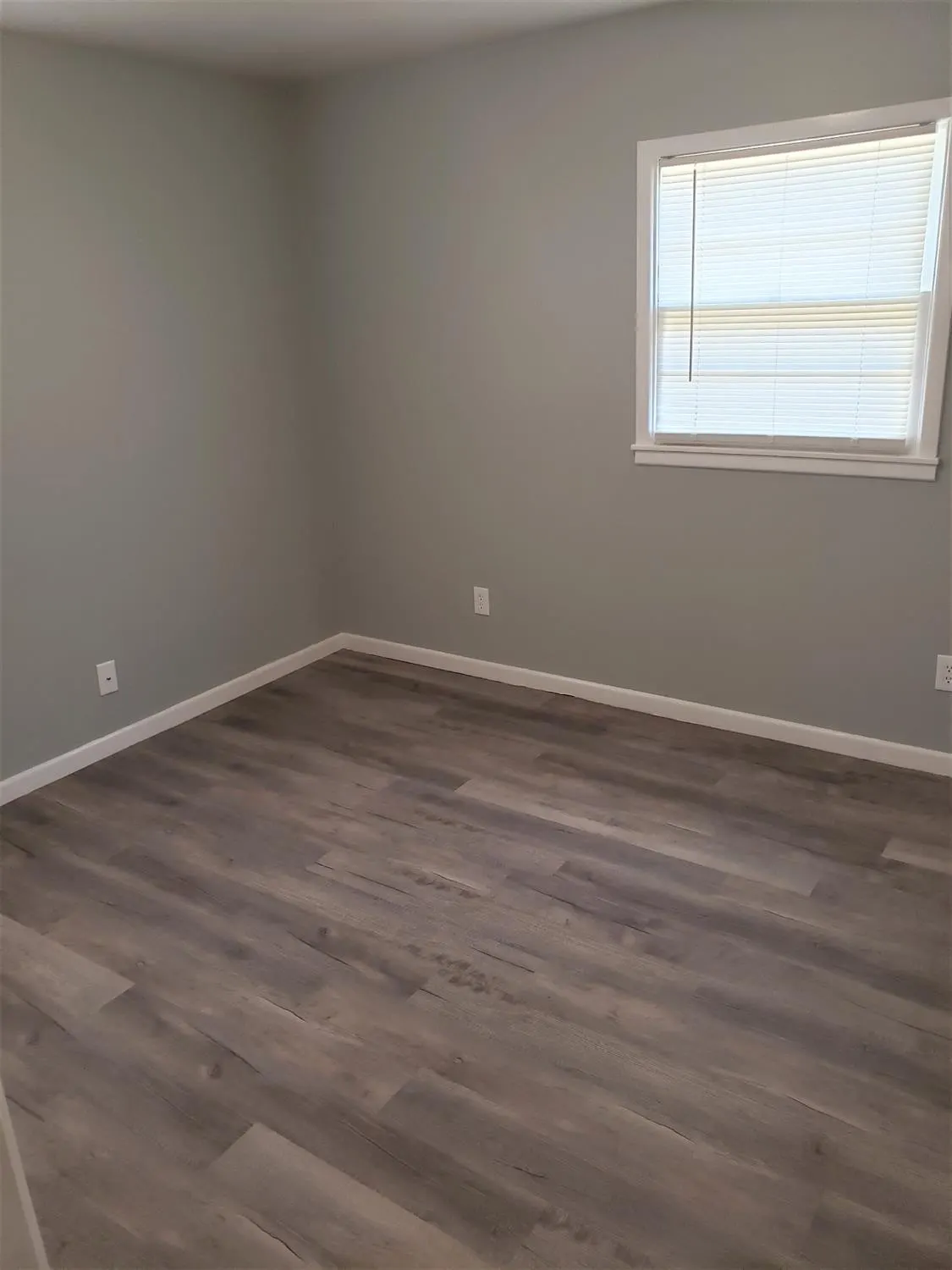 Photo 9 — 4906 6th Street, Lubbock, TX 79416