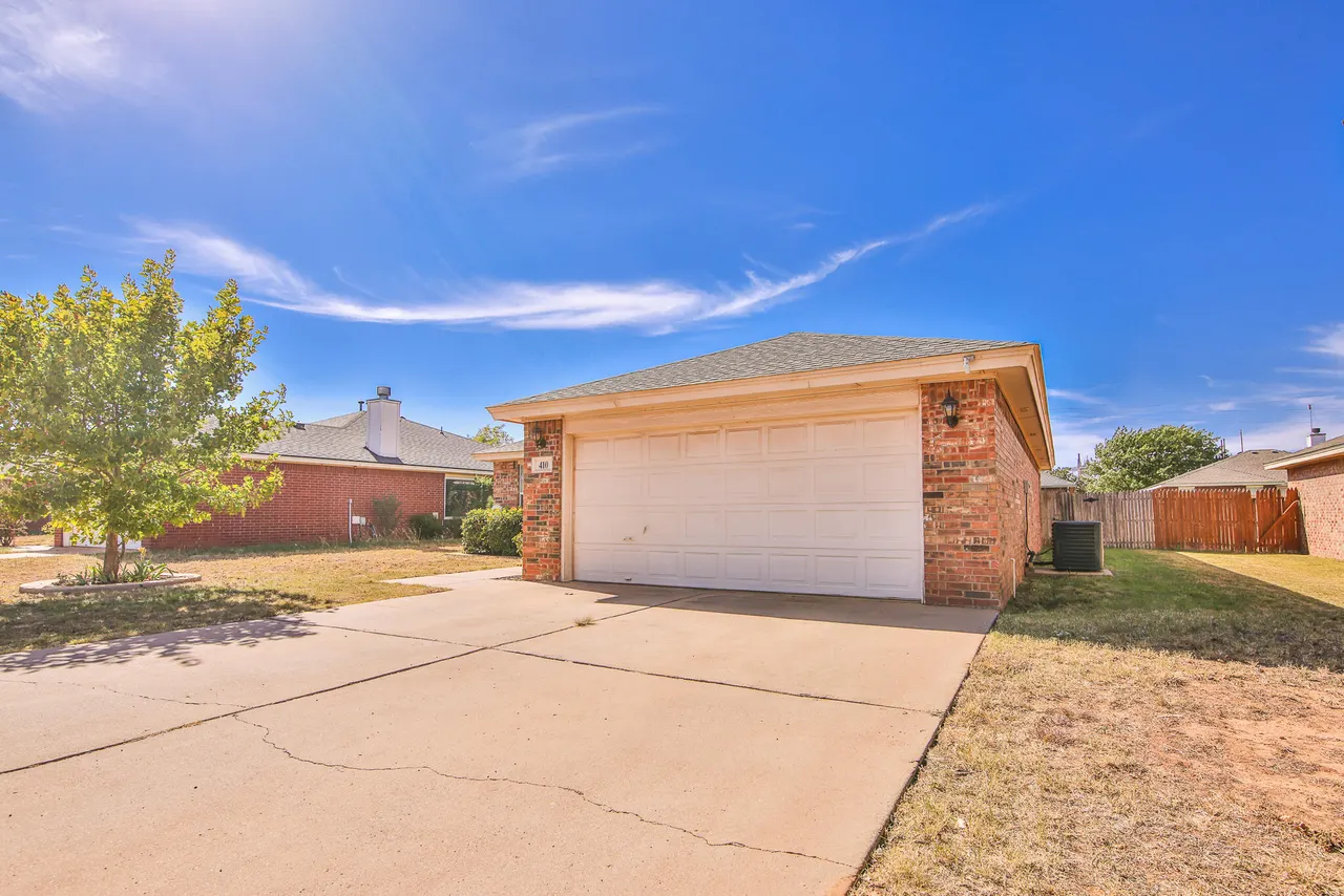 Photo 3 — 410 Prentiss Avenue, Lubbock, TX 79416