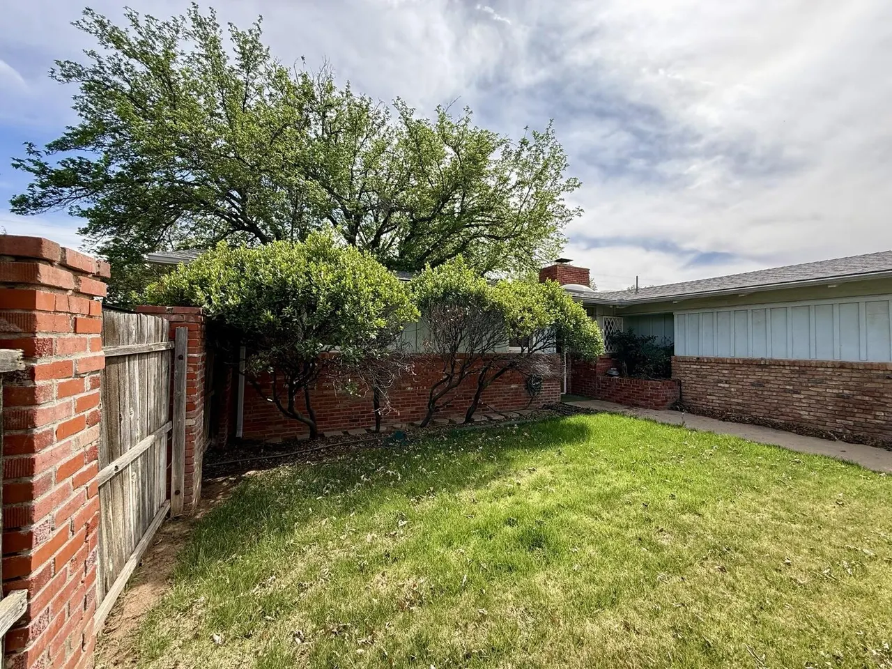 Photo 10 — 2813 57th Street, Lubbock, TX 79413