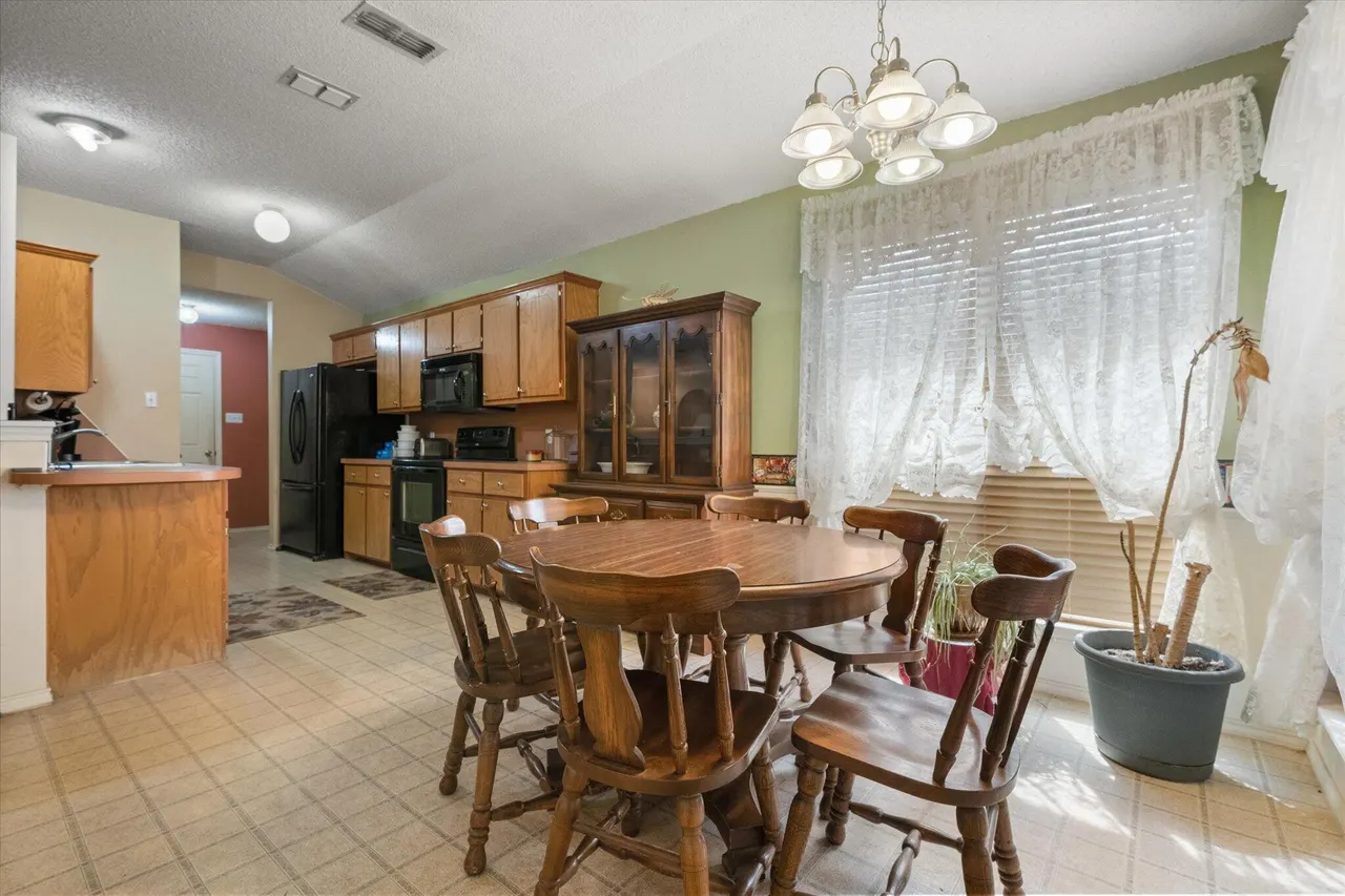 Photo 14 — 5902 10th Street UNIT 1, Lubbock, TX 79416