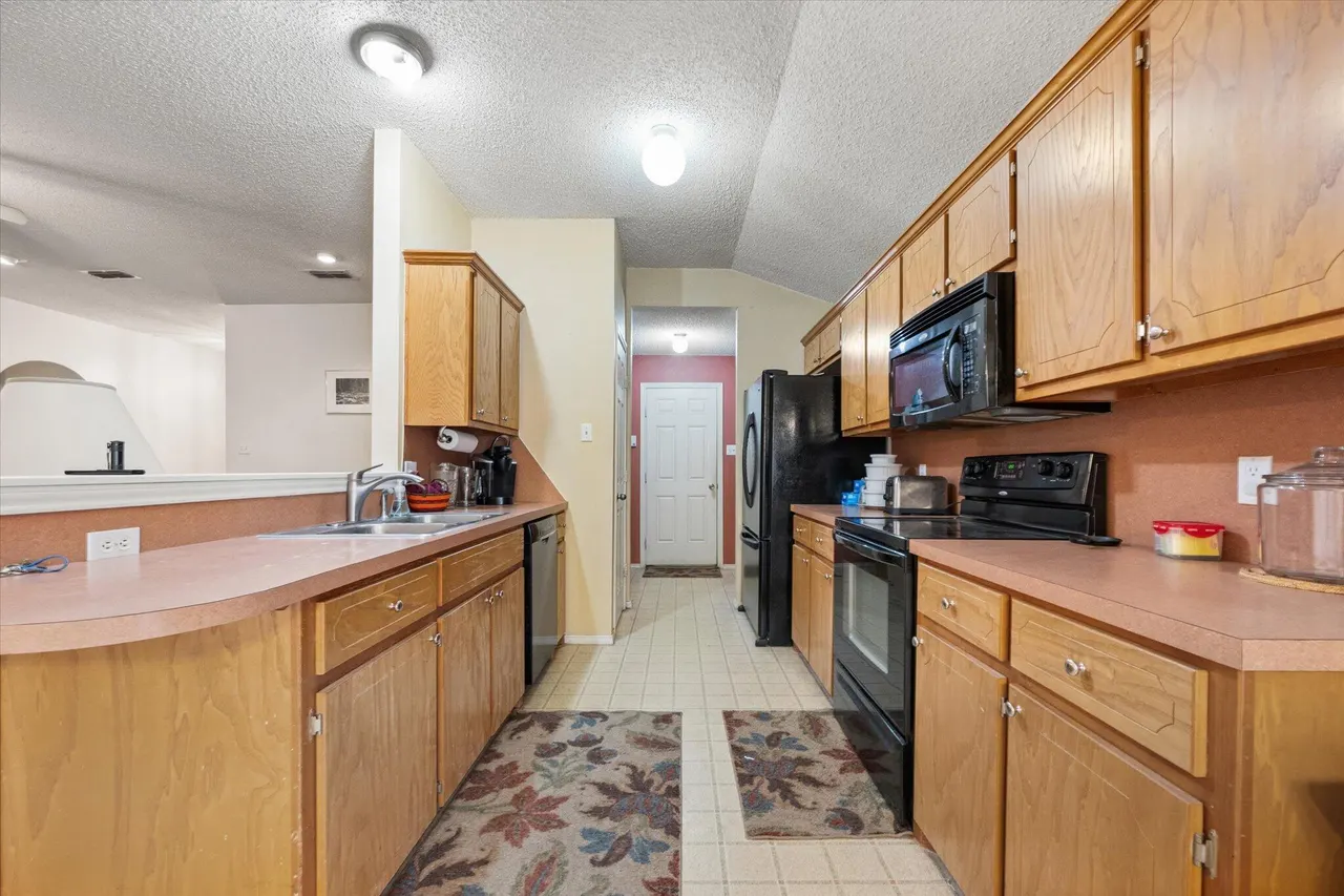 Photo 16 — 5902 10th Street UNIT 1, Lubbock, TX 79416
