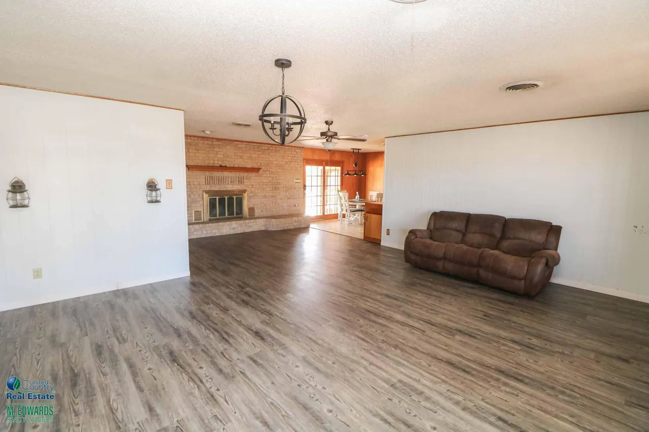 Photo 4 — 508 E Hay Street, Sudan, TX 79371