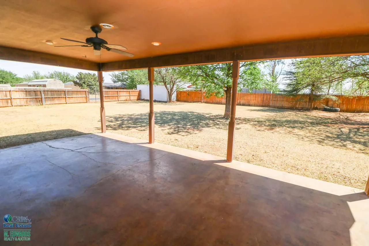 Photo 19 — 508 E Hay Street, Sudan, TX 79371