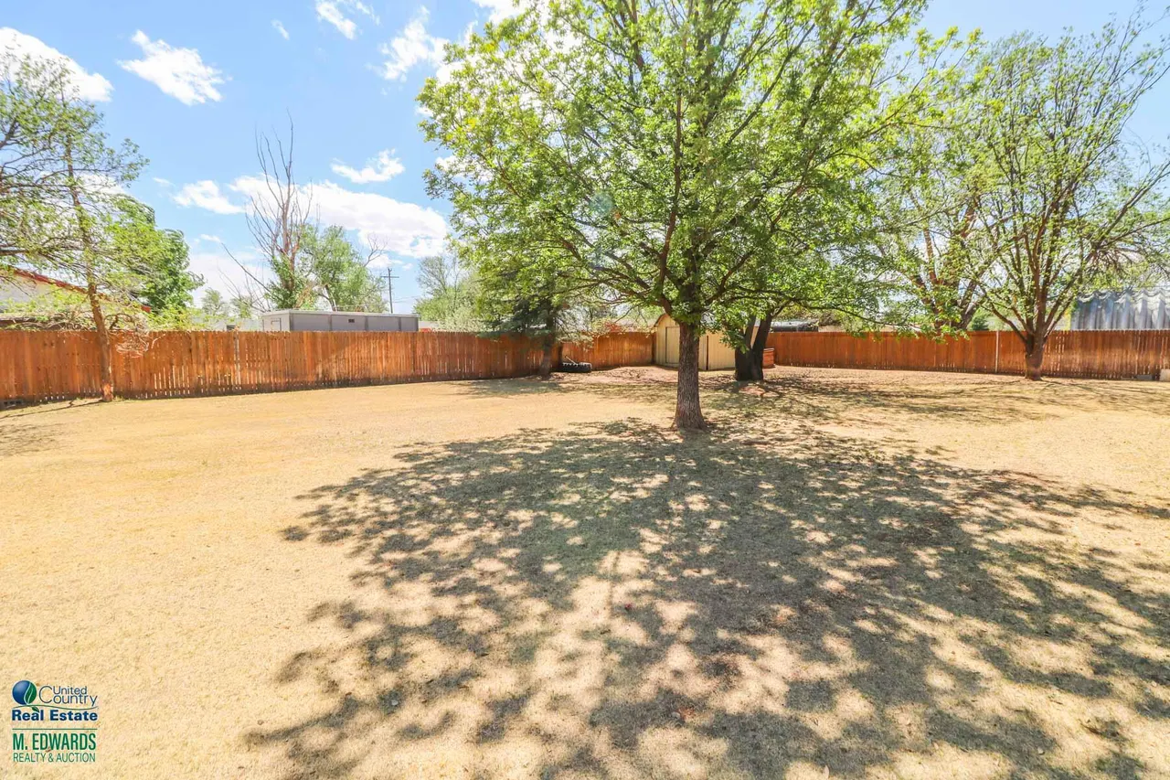 Photo 21 — 508 E Hay Street, Sudan, TX 79371