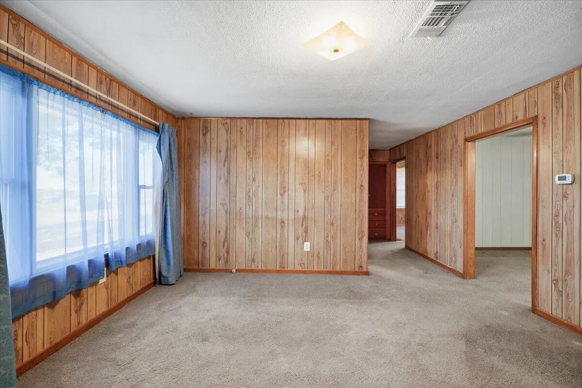 Photo 5 — 705 11th Street, Shallowater, TX 79363