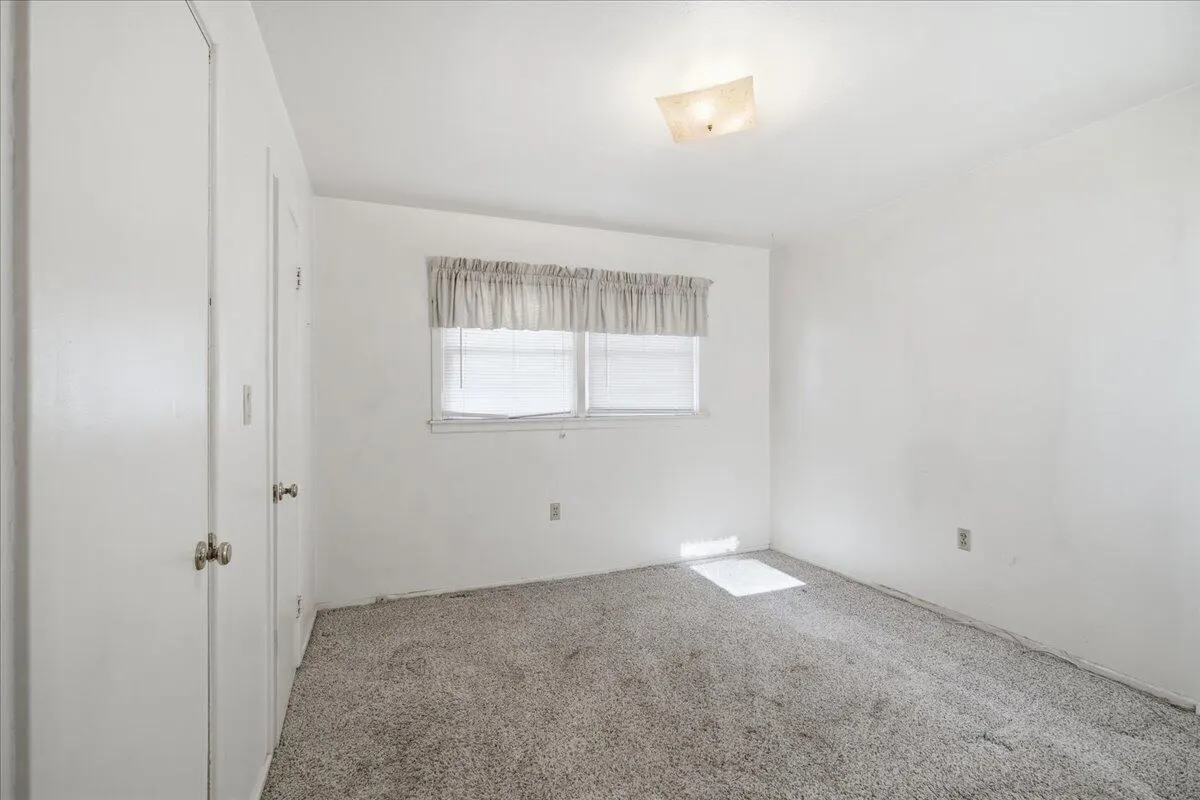 Photo 17 — 705 11th Street, Shallowater, TX 79363
