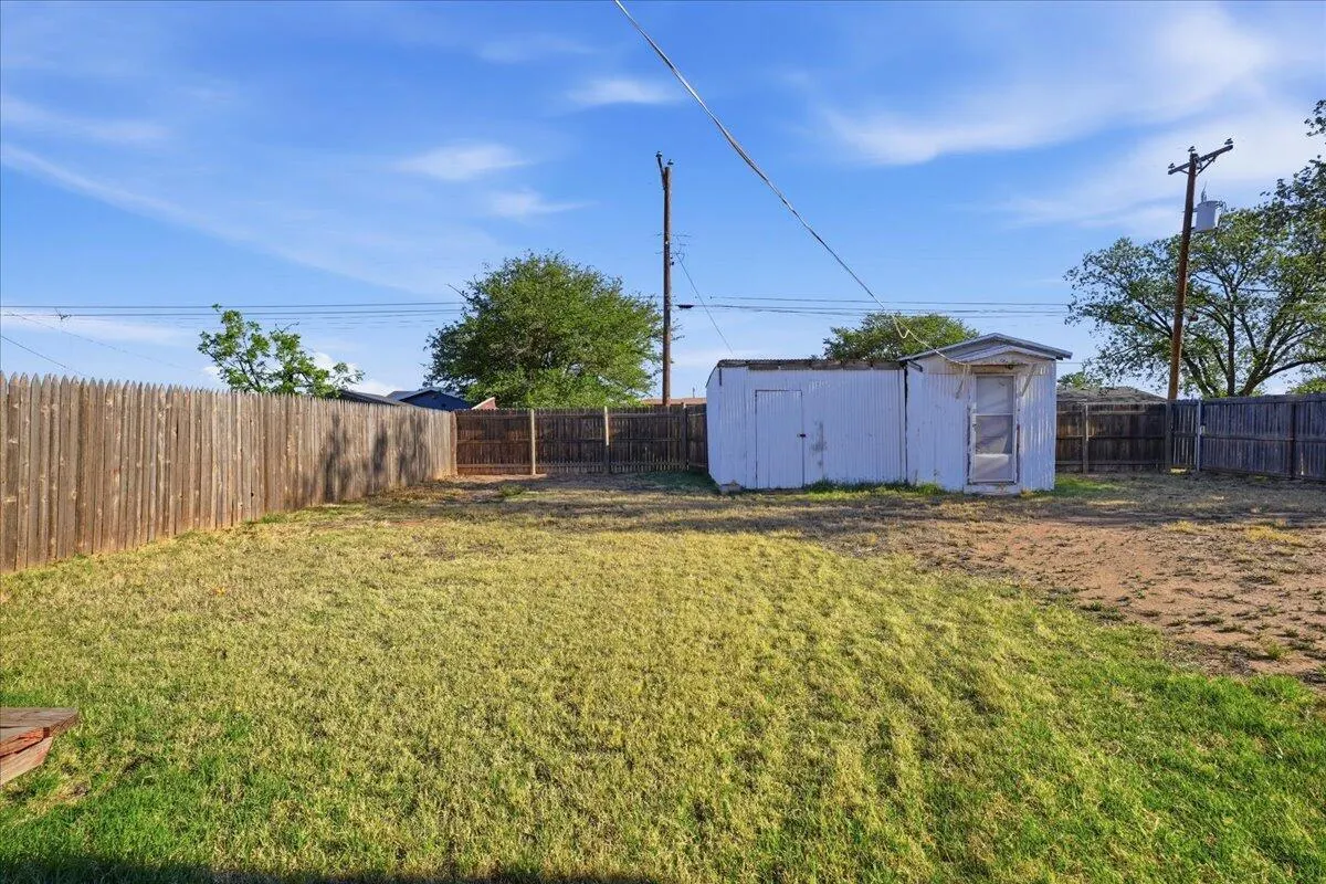 Photo 25 — 705 11th Street, Shallowater, TX 79363
