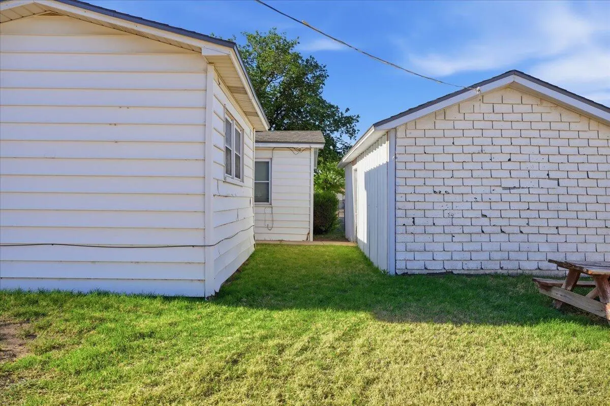 Photo 29 — 705 11th Street, Shallowater, TX 79363