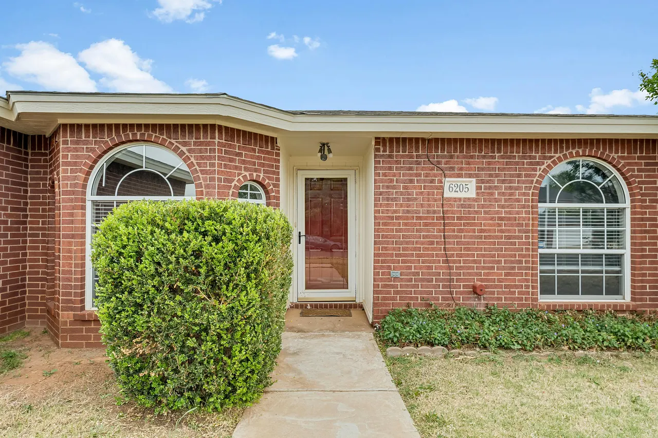 Photo 2 — 6205 15th Street, Lubbock, TX 79416