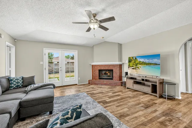 Photo 5 — 6205 15th Street, Lubbock, TX 79416