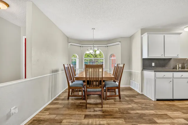 Photo 7 — 6205 15th Street, Lubbock, TX 79416