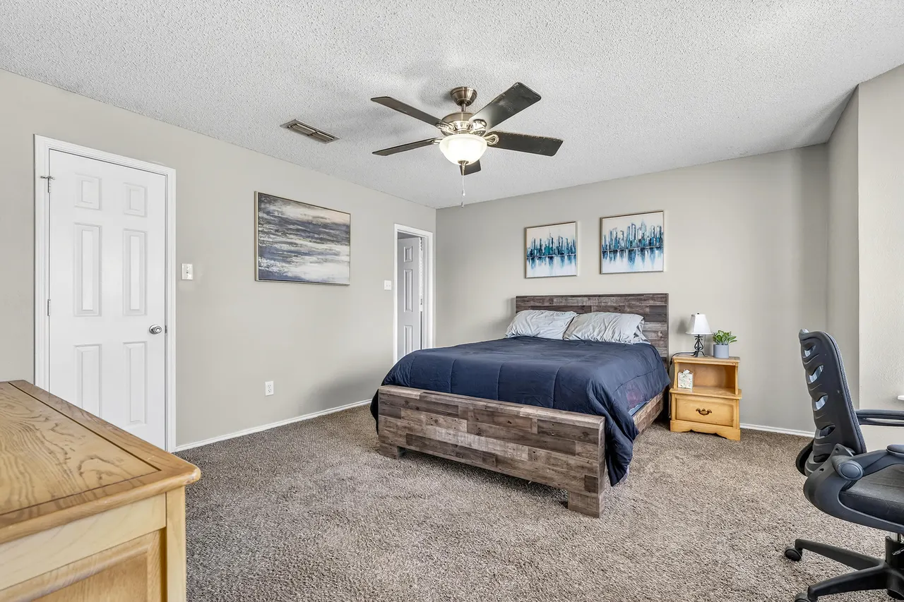 Photo 11 — 6205 15th Street, Lubbock, TX 79416