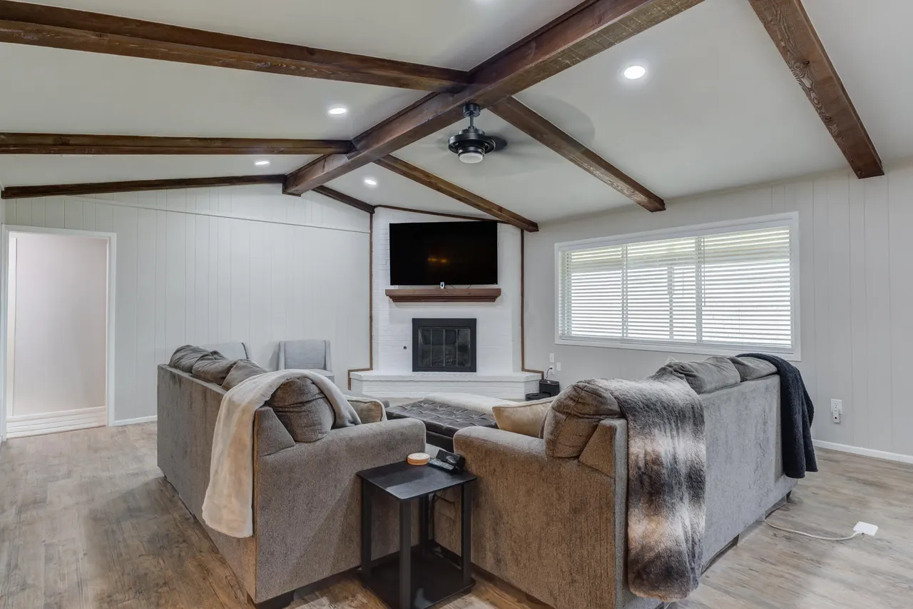 Photo 5 — 822 7th Street, Wolfforth, TX 79382
