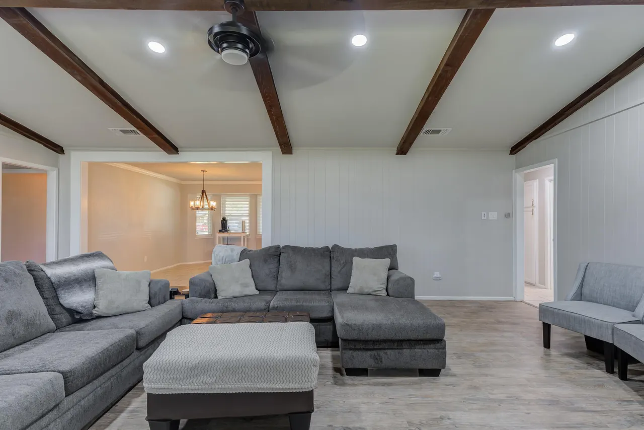 Photo 9 — 822 7th Street, Wolfforth, TX 79382