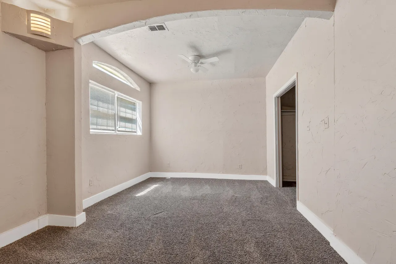 Photo 9 — 4004 33rd Street, Lubbock, TX 79410