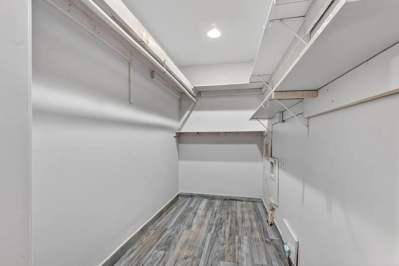 Photo 12 — 4004 33rd Street, Lubbock, TX 79410