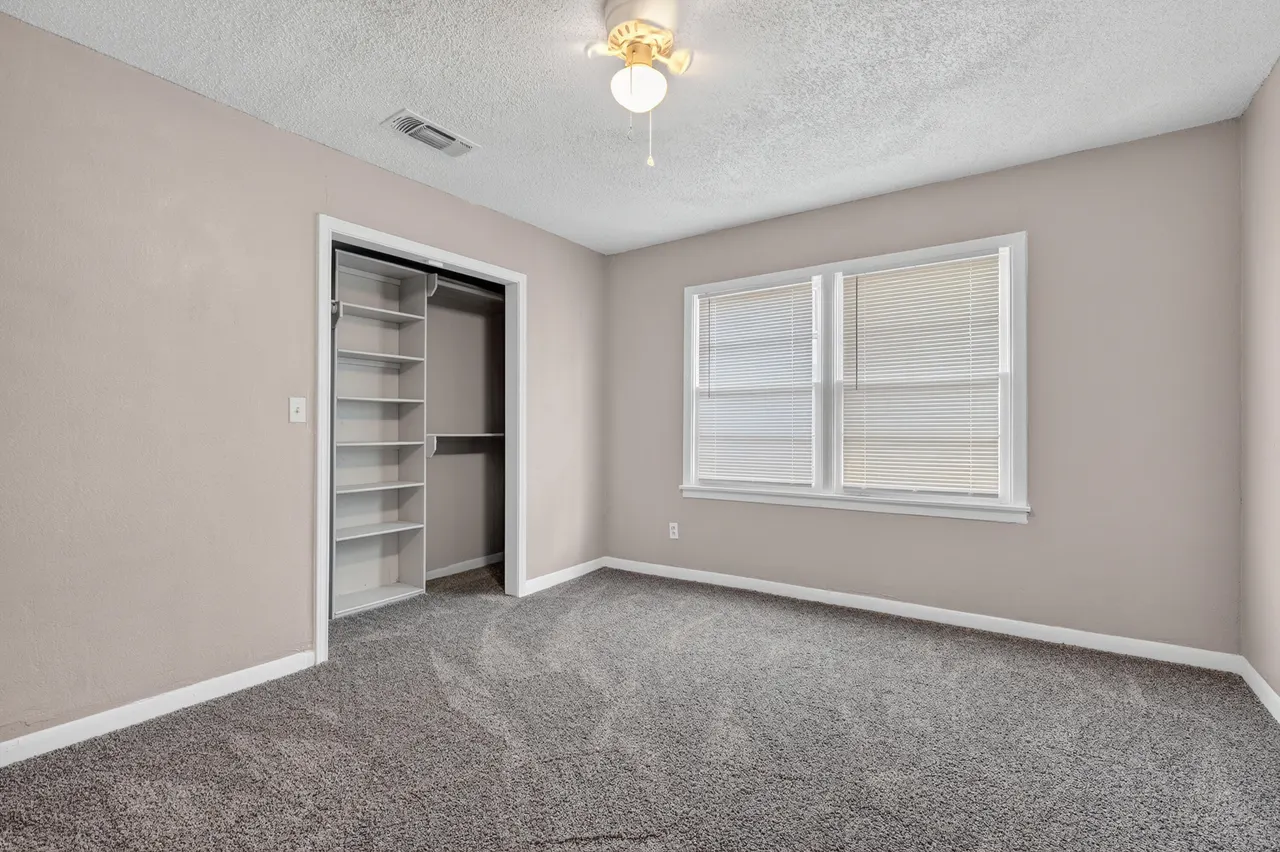 Photo 15 — 4004 33rd Street, Lubbock, TX 79410