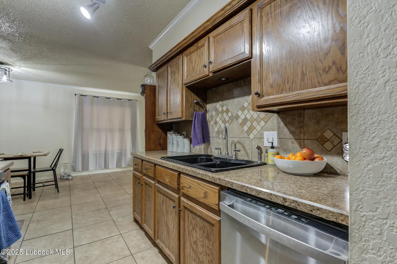 Photo 5 — 642 S Farmer, Crosbyton, TX 79322