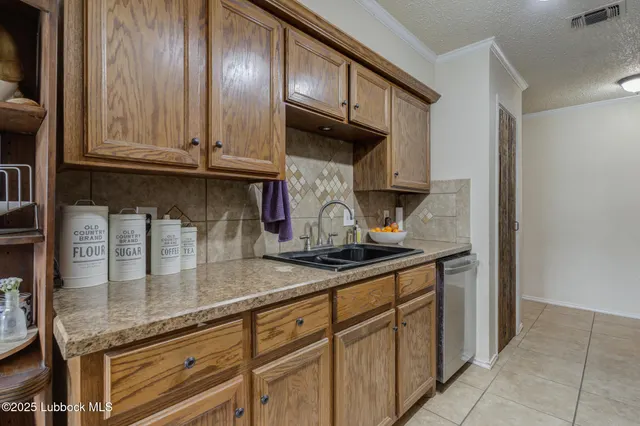 Photo 7 — 642 S Farmer, Crosbyton, TX 79322