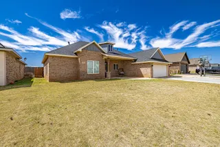 Sold home at 519 Avenue U
