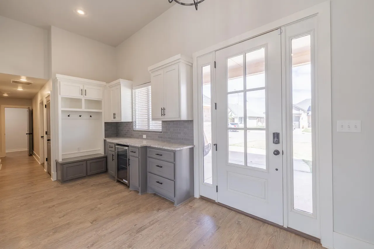 Photo 5 — 519 Avenue U, Shallowater, TX 79363