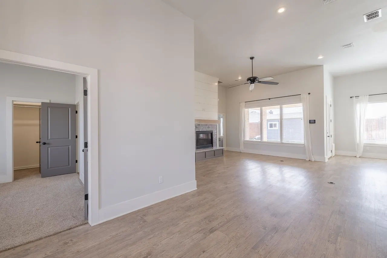 Photo 8 — 519 Avenue U, Shallowater, TX 79363