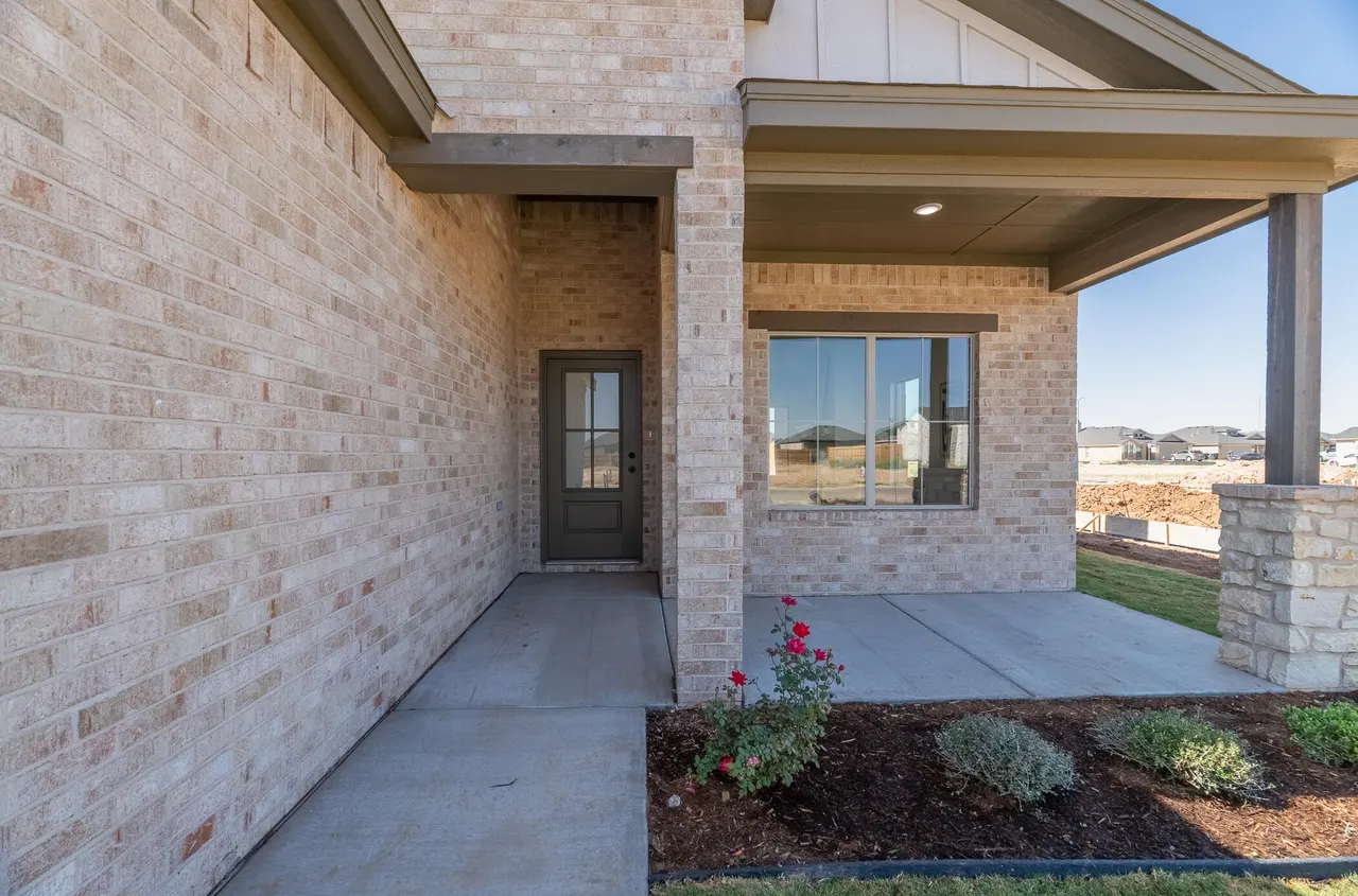 Photo 6 — 6921 14th Street, Lubbock, TX 79416