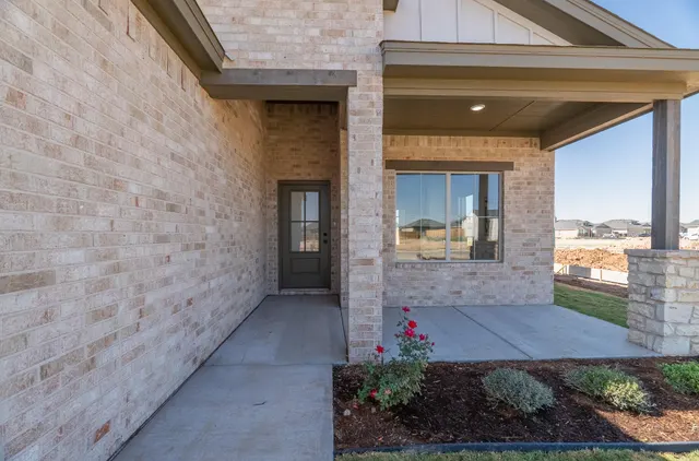 Photo 6 — 6921 14th Street, Lubbock, TX 79416