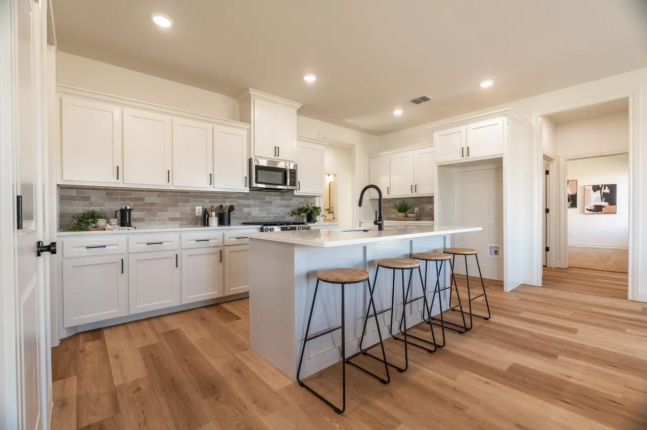 Photo 8 — 6921 14th Street, Lubbock, TX 79416