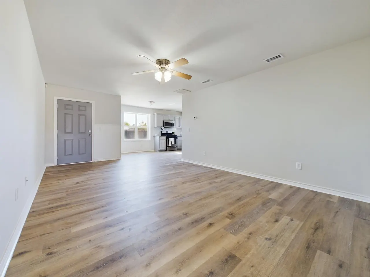 Photo 5 — 6306 25th Street, Lubbock, TX 79407