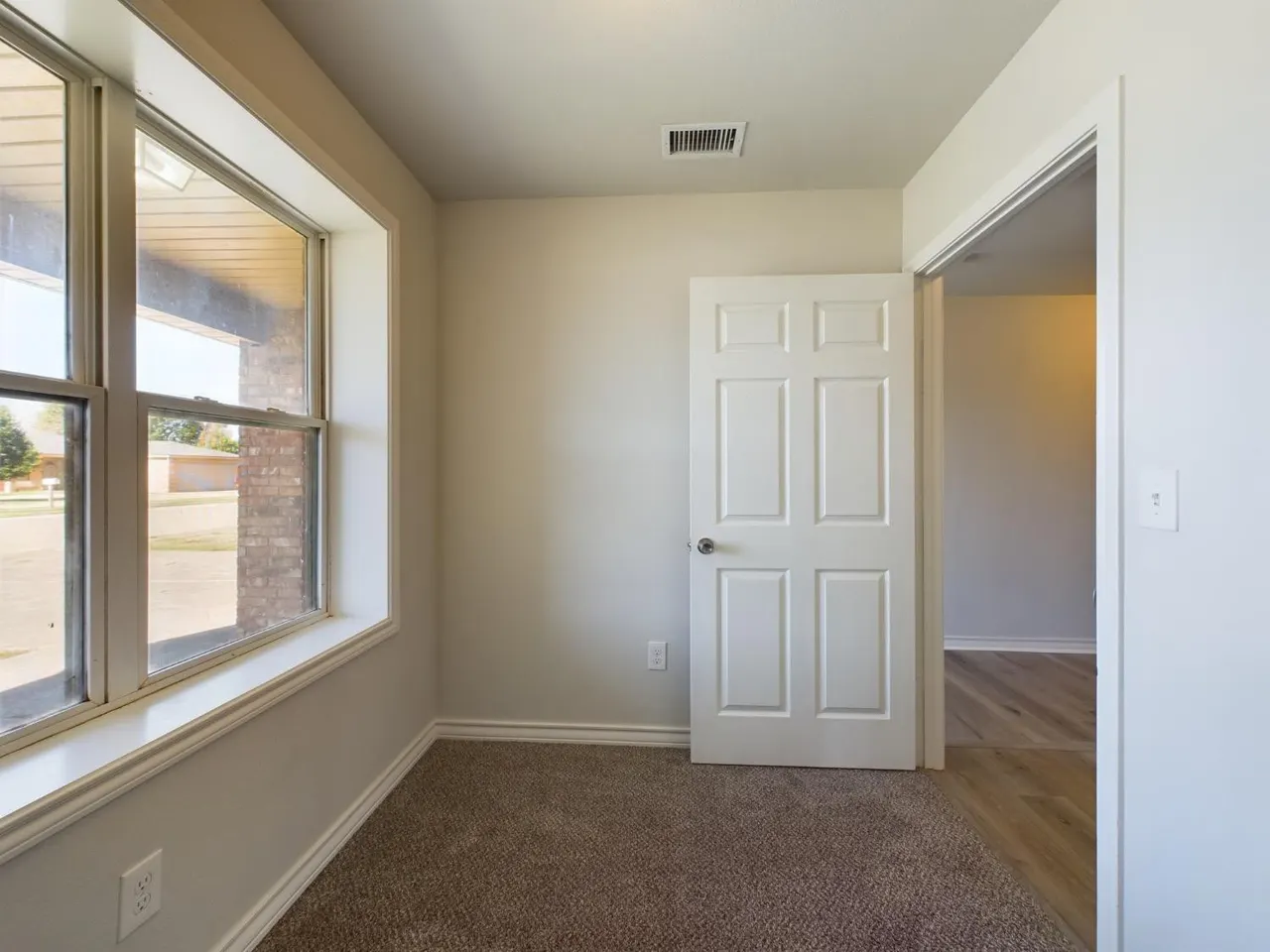 Photo 8 — 6306 25th Street, Lubbock, TX 79407