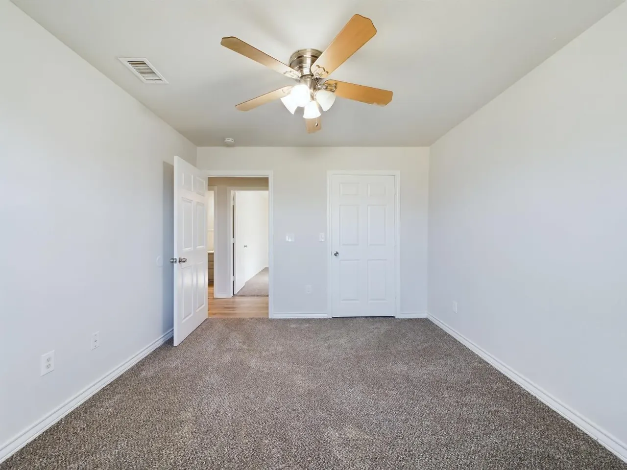 Photo 12 — 6306 25th Street, Lubbock, TX 79407