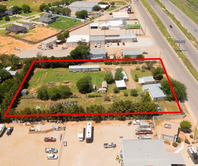 Photo 3 — 7409 Marsha Sharp, Lubbock, TX 79407