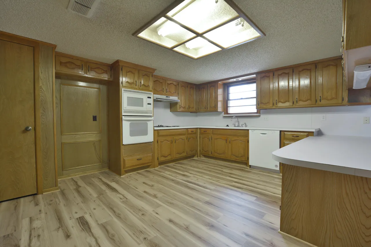 Photo 13 — 5224 9th Street, Lubbock, TX 79416