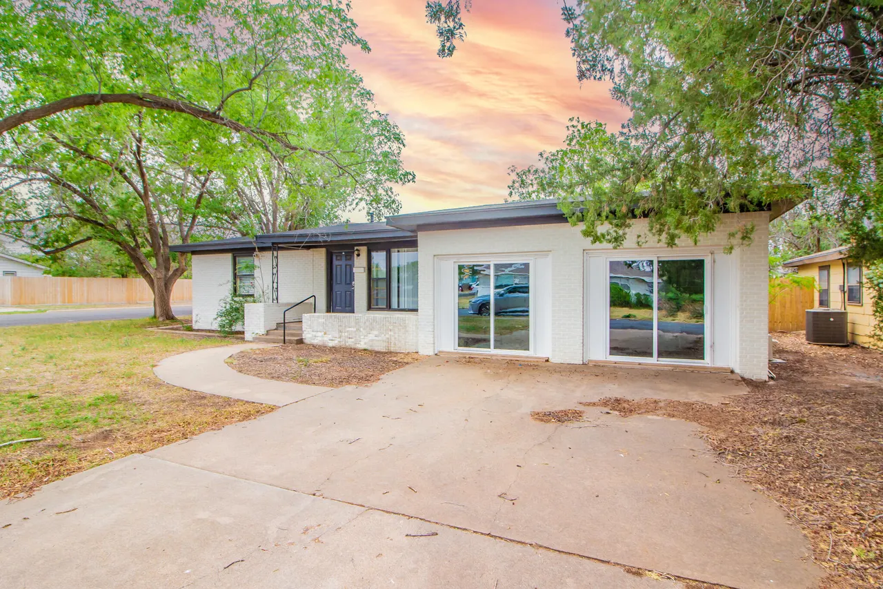 Photo 2 — 4201 44th Street, Lubbock, TX 79413