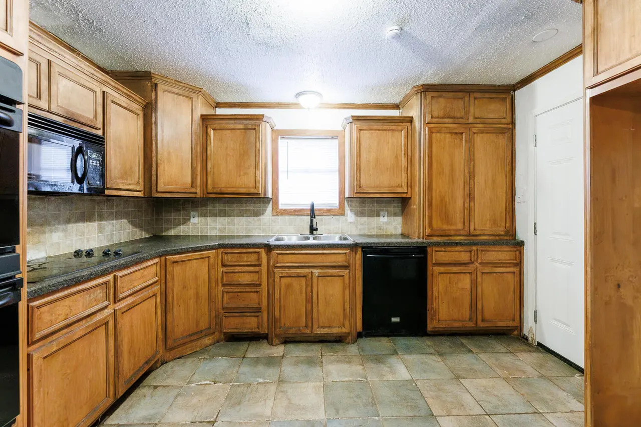Photo 25 — 5517 16th Place, Lubbock, TX 79416
