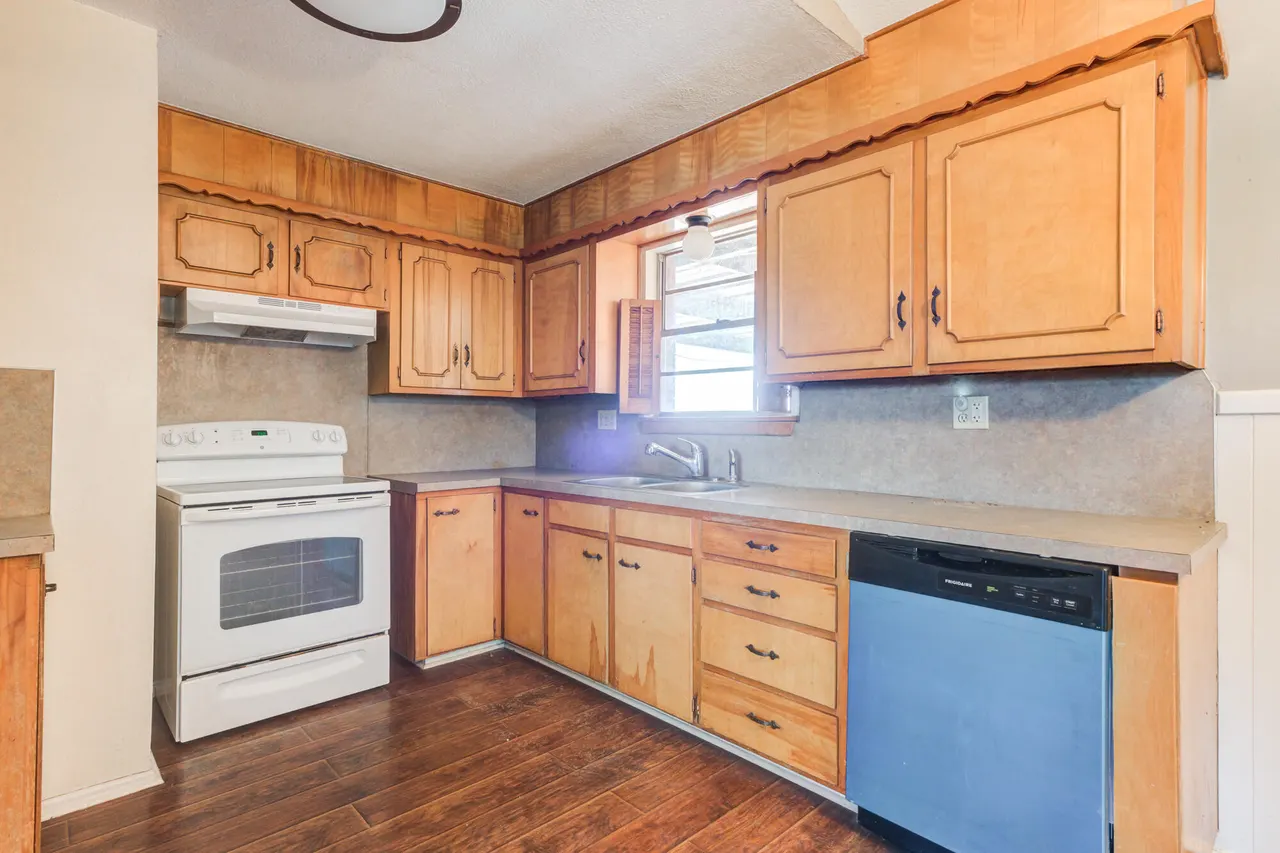 Photo 16 — 308 E 9th Street, Anton, TX 79313