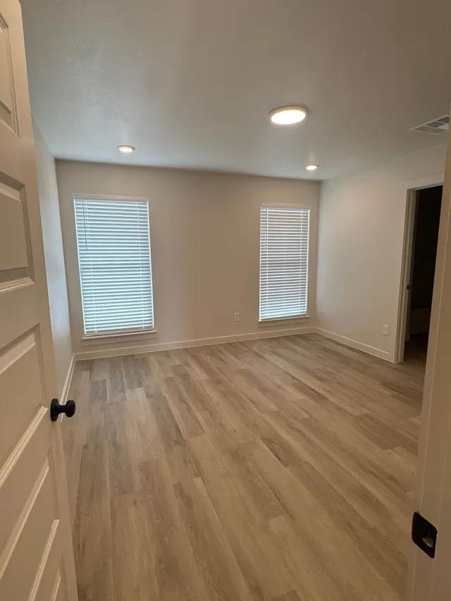 Photo 5 — 6302 Virginia Avenue, Lubbock, TX 79407