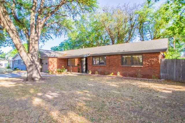 Photo 3 — 3430 54th Street, Lubbock, TX 79413