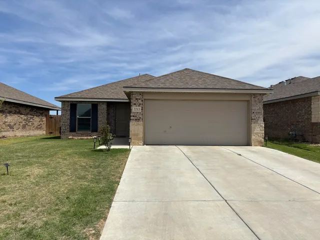 Photo 2 — 3713 Norwich Avenue, Lubbock, TX 79407