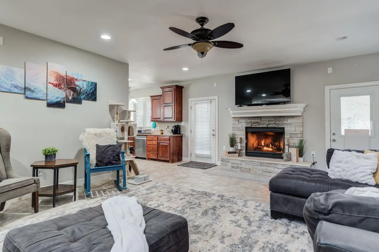 Photo 9 — 15 Parklane Drive, Ransom Canyon, TX 79366