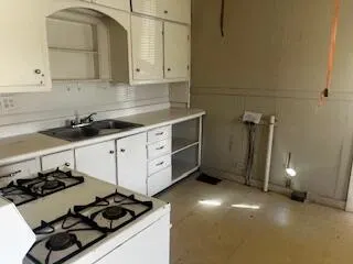 Photo 4 — 620 S 13th Street, Slaton, TX 79364