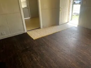 Photo 2 — 620 S 13th Street, Slaton, TX 79364