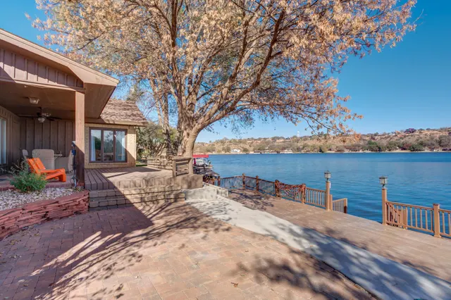 Front exterior — 16 S Lake Shore Drive, Ransom Canyon, TX 79366