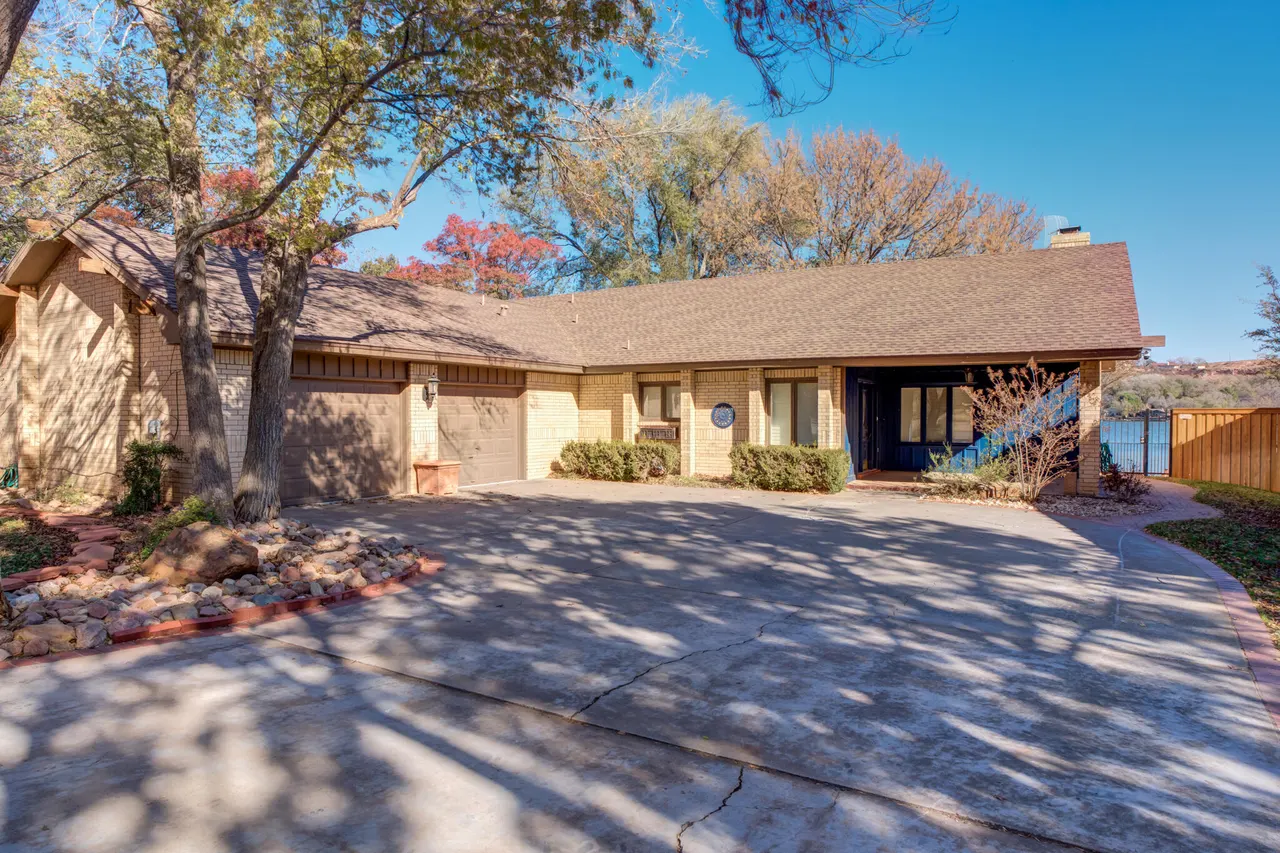 Photo 8 — 16 S Lake Shore Drive, Ransom Canyon, TX 79366