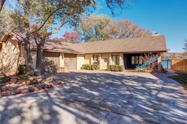Photo 8 — 16 S Lake Shore Drive, Ransom Canyon, TX 79366