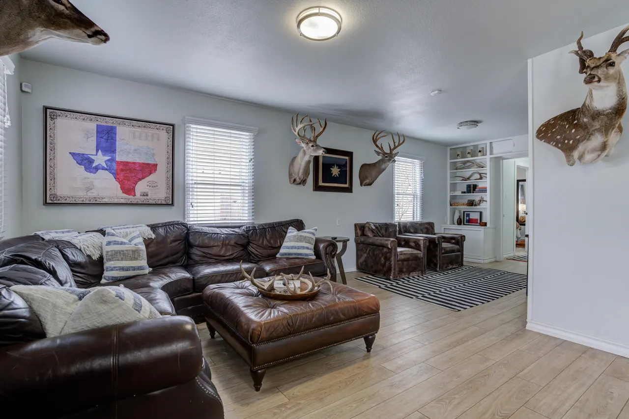 Photo 8 — 2515 33rd Street, Lubbock, TX 79410