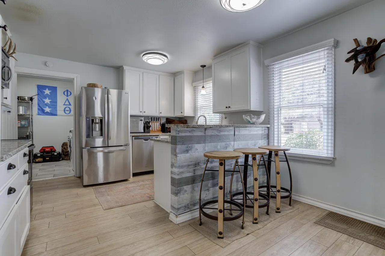 Photo 15 — 2515 33rd Street, Lubbock, TX 79410