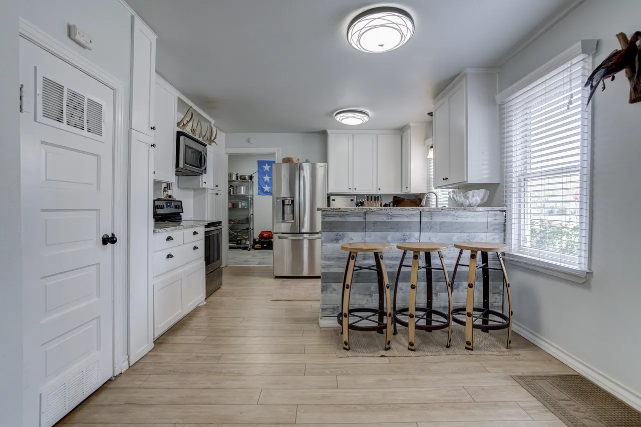 Photo 16 — 2515 33rd Street, Lubbock, TX 79410